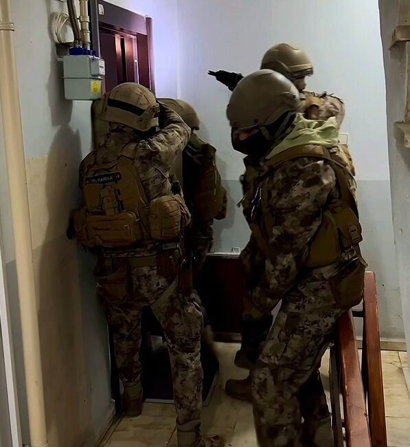 Yalova ilinde gerçekleştirilen bir operasyonda DEAŞ terör örgütü üyelerine yönelik