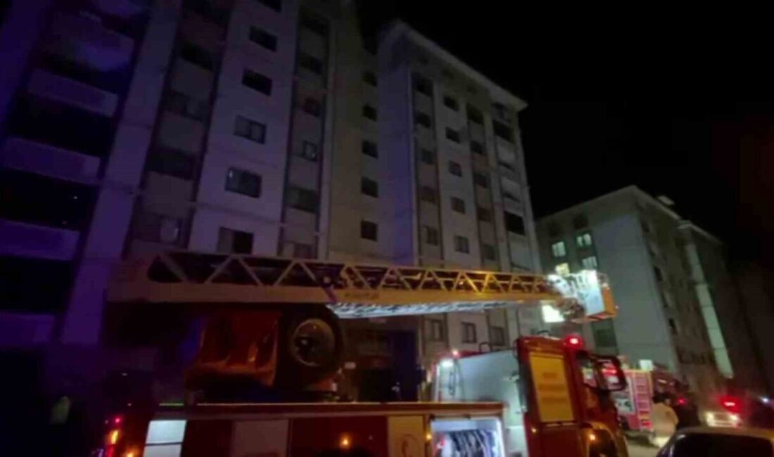 Hatay’da çıkan yangında daire içindeki tüp patladı. Yangın sırasında apartmanda