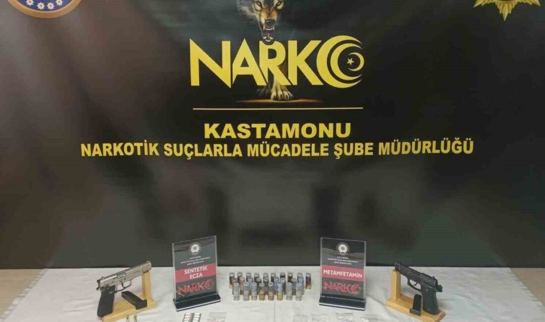 Kastamonu ilinde narkotik ekipleri tarafından gerçekleştirilen operasyonda yatağın altına sakladığı