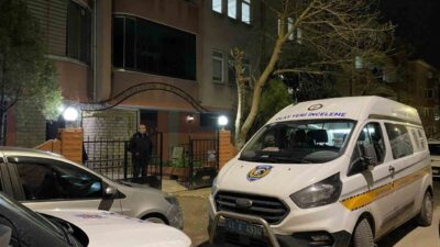 Kocaeli’nin Körfez ilçesinde bir kadın, yatalak annesine yemek hazırladığı esnada