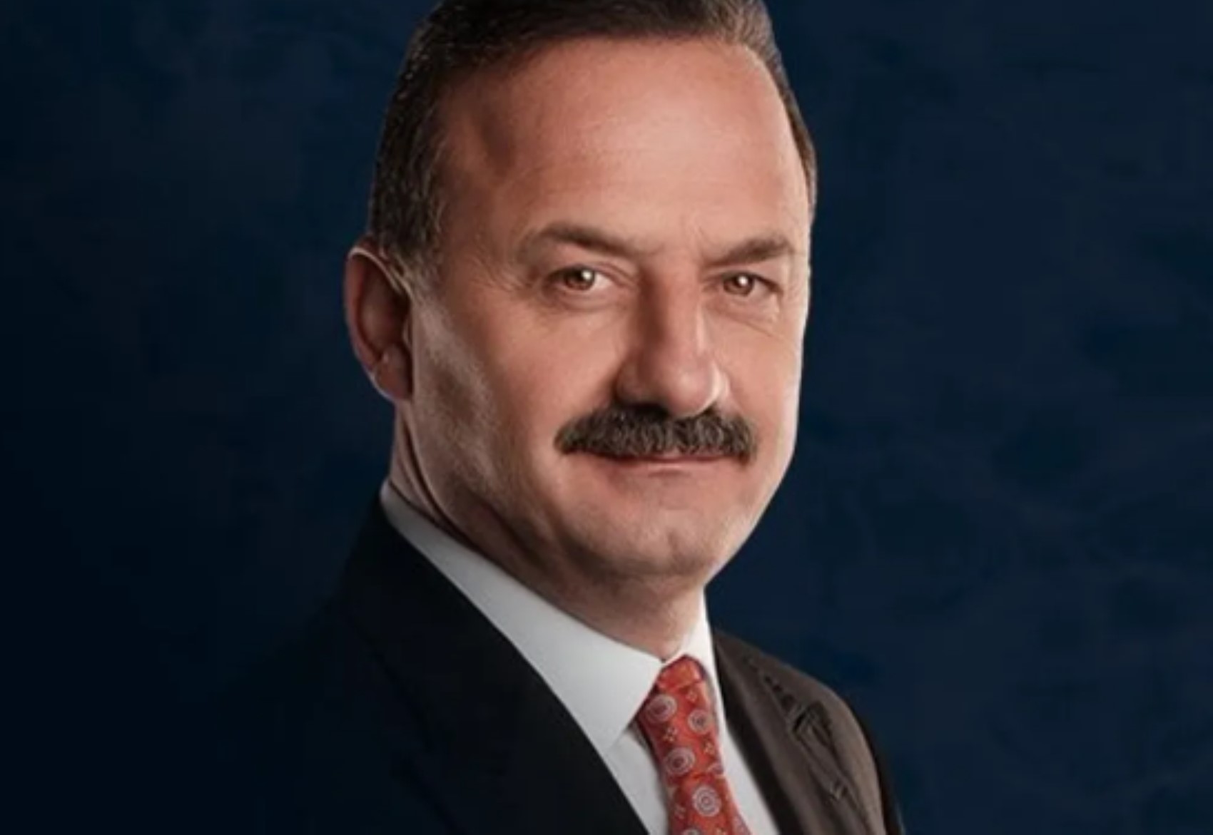 yavuz ağıralioğlu kimdir