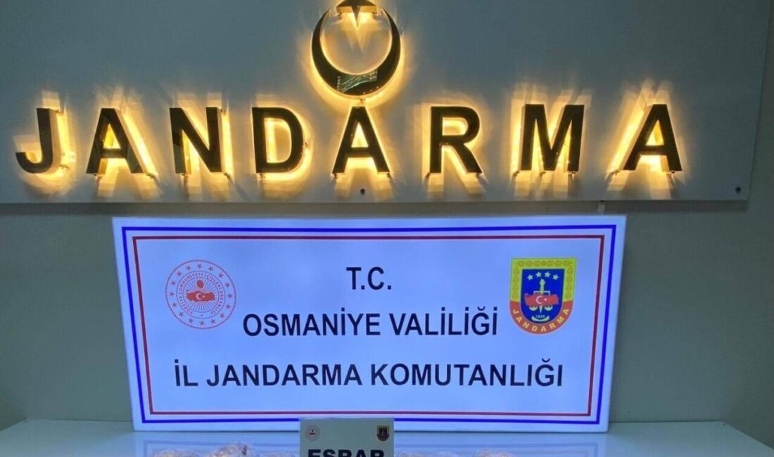 Osmaniye’de jandarma ekipleri tarafından durdurulan bir aracın yedek lastiği içerisine