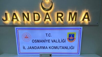 Osmaniye’de jandarma ekipleri tarafından durdurulan bir aracın yedek lastiği içerisine