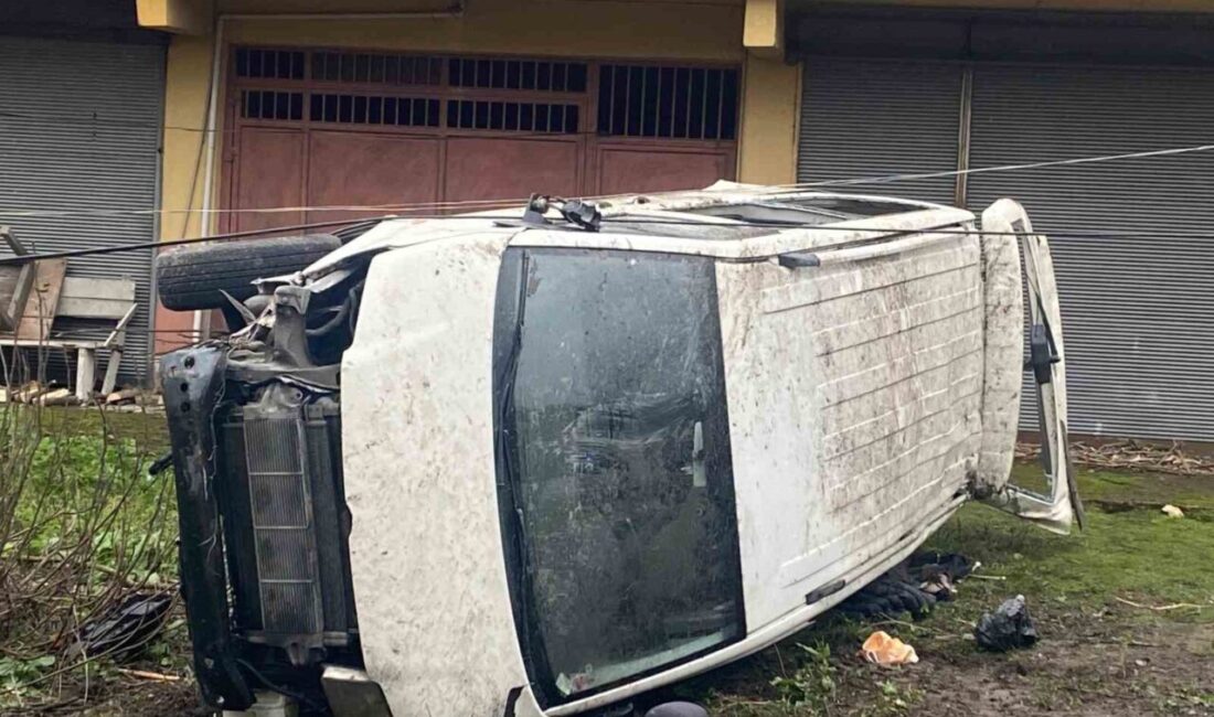 Zonguldak-Ankara karayolu üzerinde bir minibüsün kontrolden çıkarak devrilmesi sonucu meydana