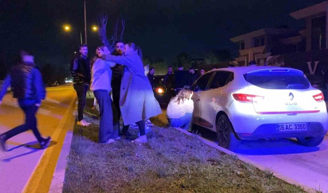 Bursa’nın İnegöl ilçesinde meydana gelen trafik kazasında 2 araç çarpıştı