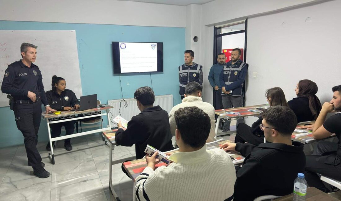 Yerköy İlçe Emniyet Müdürlüğü ekipleri, vatandaşların bilinçlendirilmesine yönelik çalışmalarını sürdürüyor.