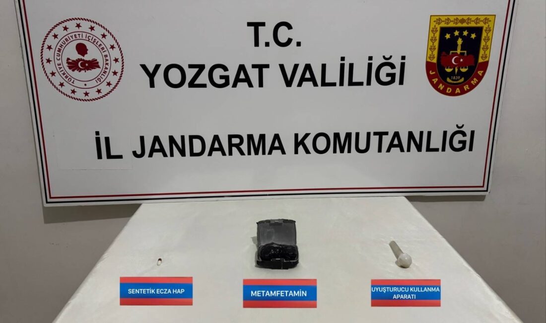 Yozgat’ın Yerköy ilçesinde jandarma ekiplerince düzenlenen operasyonda uyuşturucu madde ele
