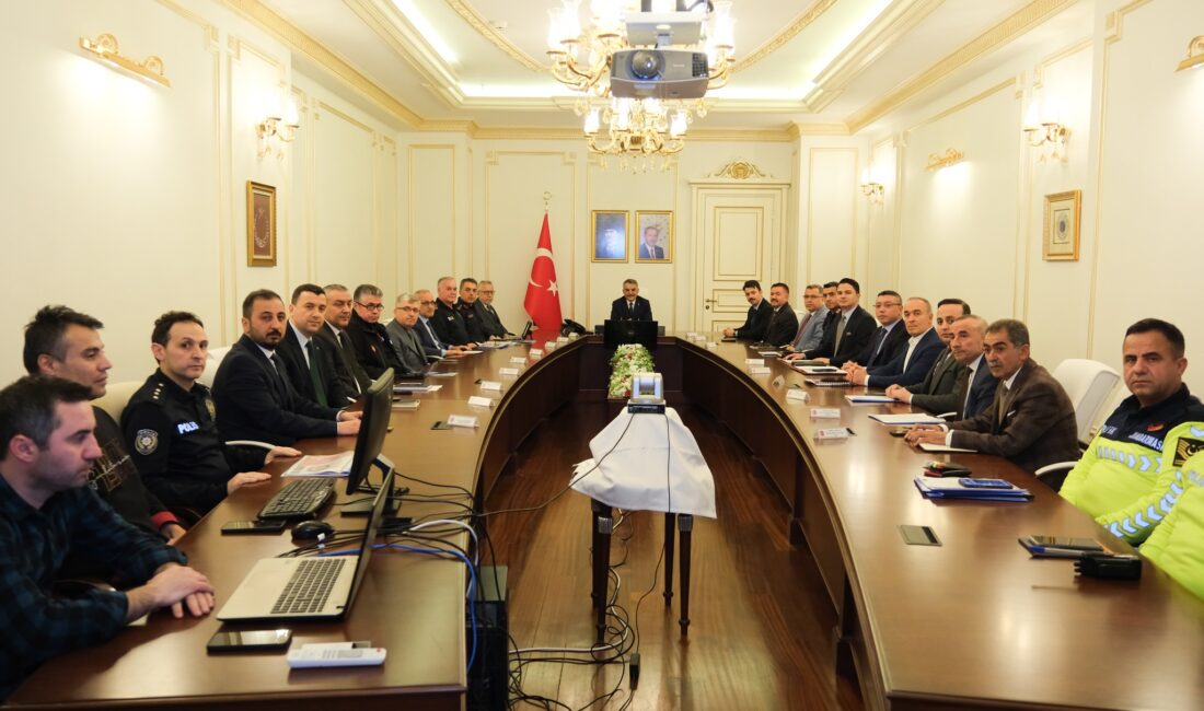 Yozgat Valiliği tarafından, vatandaşların huzur ve güven içinde bir bayram