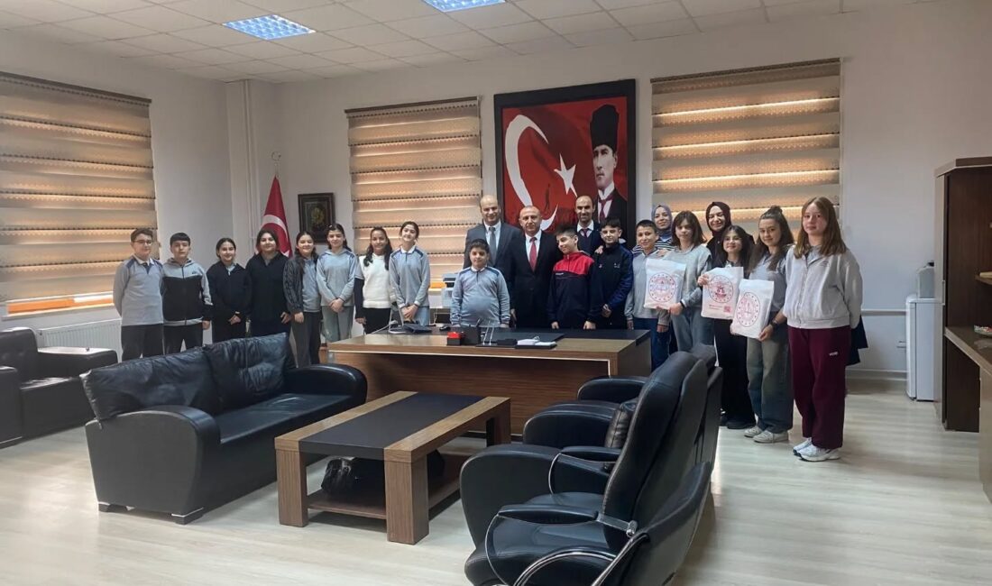 Yerköy’de öğrenciler tarafından yürütülen yenilikçi çalışmalar, İlçe Milli Eğitim Müdürlüğü’nde