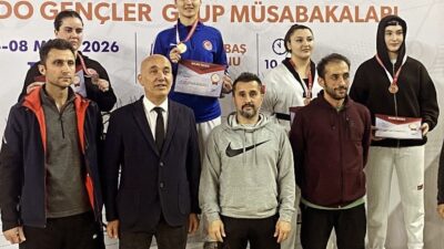 Tokat’ta düzenlenen ve 20 ilin katılımıyla gerçekleştirilen Okul Sporları Gençler