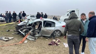 Yozgat’ta iki otomobilin kafa kafaya çarpıştığı kazada 1 kişi öldü,