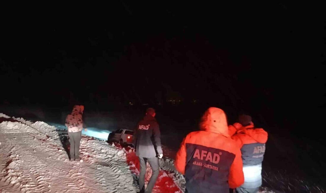 Ağrı’da Taşlıçay-Diyadin Karayolu İpek Geçidi’nde kar yağışı ve tipi sebebiyle