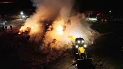 Aksaray ilinde bir üreticiye ait tarlada bulunan mandırada tonlarca samanın