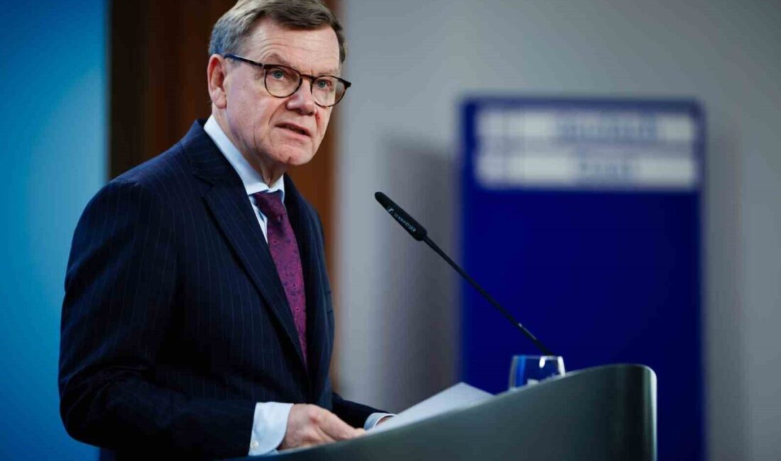 Almanya Dışişleri Bakanı Johann Wadephul, İran’da diplomasiye vurgu yaparak, “İran’da