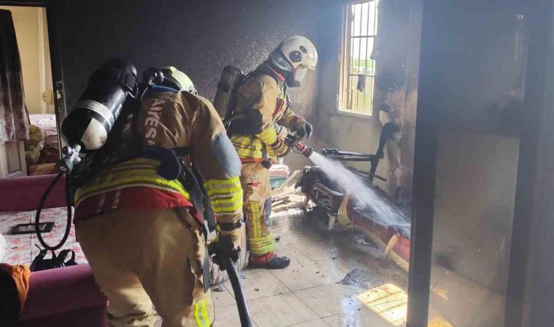 Antakya, Maraşboğazı Mahallesi’nde meydana gelen ev yangını hızla kontrol altına