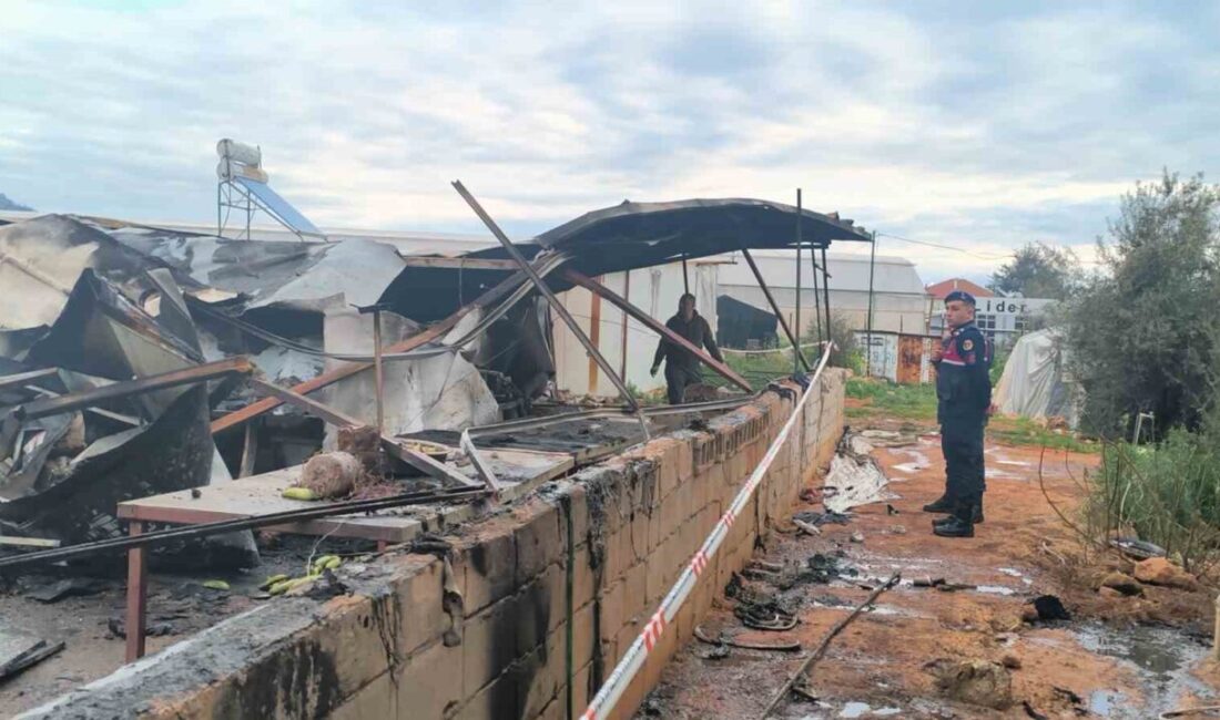 Antalya’nın Kepez ilçesinde gece meydana gelen yangında 6 yabancı uyruklu