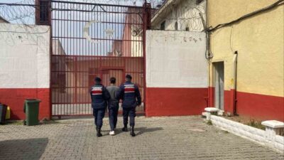 Aydın’ın Efeler ve İncirliova ilçelerinde aranan iki hükümlü başarıyla yakalanarak