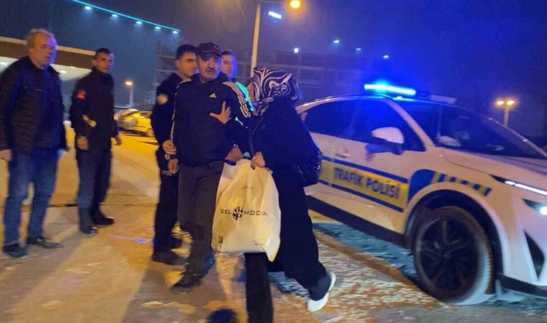 Bursa’nın İnegöl ilçesinde polis ekipleri, yüksek sesle müzik dinleyen bir