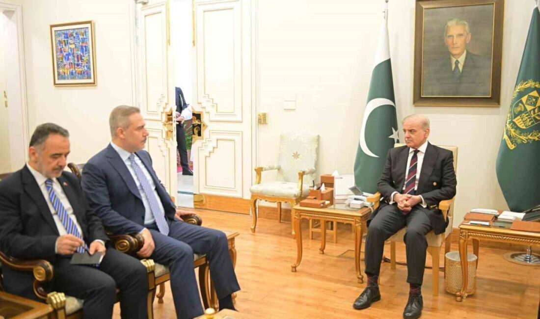 Türkiye’nin Dışişleri Bakanı Hakan Fidan, Pakistan Dışişleri Bakanı Şahbaz Şerif
