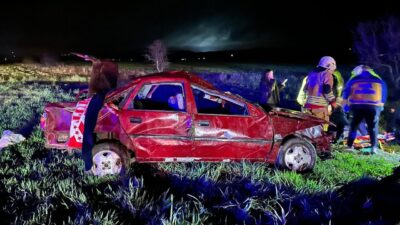 Manisa’nın Kula ilçesinde yaşanan bir trafik kazasında, bir otomobil sürücüsü