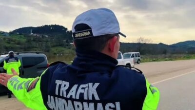 Yozgat İl Jandarma Komutanlığı trafik ekipleri tarafından gerçekleştirilen denetimlerde sürücü