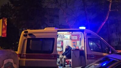 Beşiktaş’ta bir evde başlayan yangın, binada kısa sürede panik yarattı