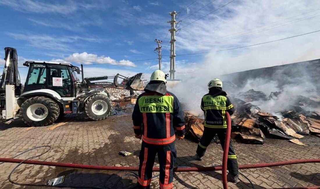 Besni ilçesinde bulunan Organize Sanayi Bölgesi’nde bulunan bir tütün fabrikasında