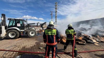 Besni ilçesinde bulunan Organize Sanayi Bölgesi’nde bulunan bir tütün fabrikasında