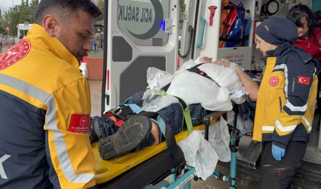 Samsun’un Atakum ilçesinde, beton mikserini yıkarken düşen bir sürücü, yaralanarak