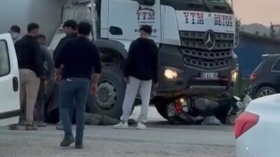 Hatay’da yolda seyir halinde olan bir beton mikseri ile çarpışan