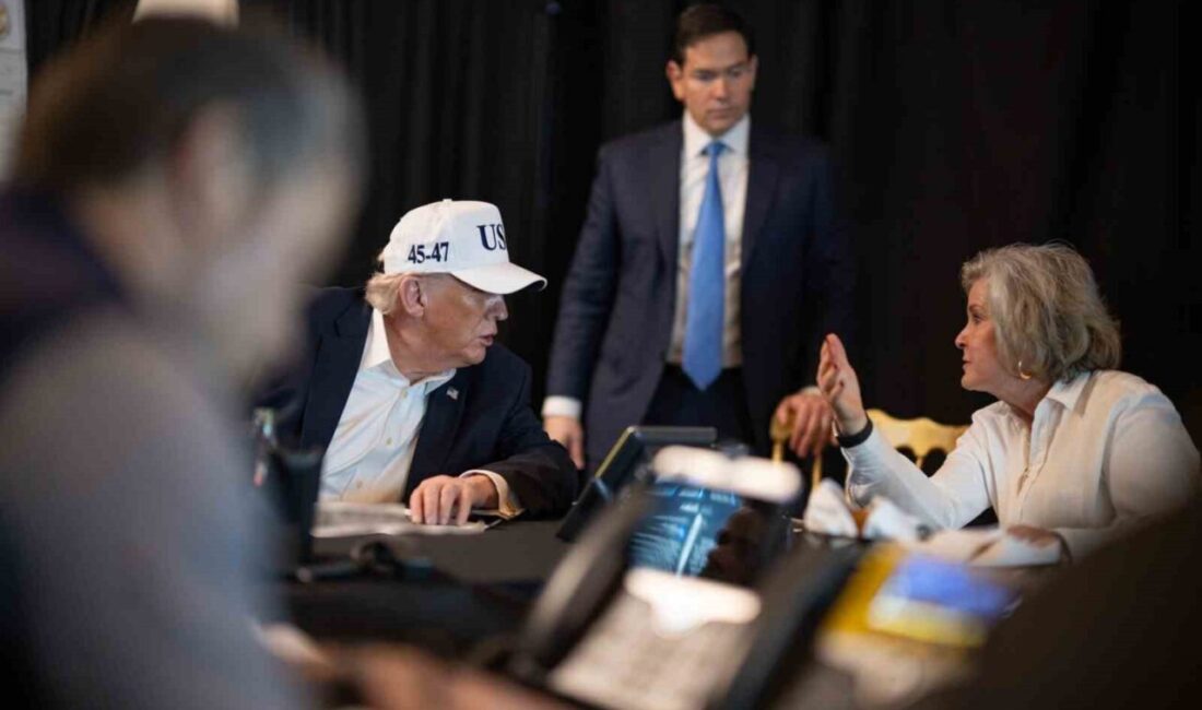 ABD Başkanı Donald Trump’ın, İran’a yönelik saldırıları takip ettiği fotoğraflar,