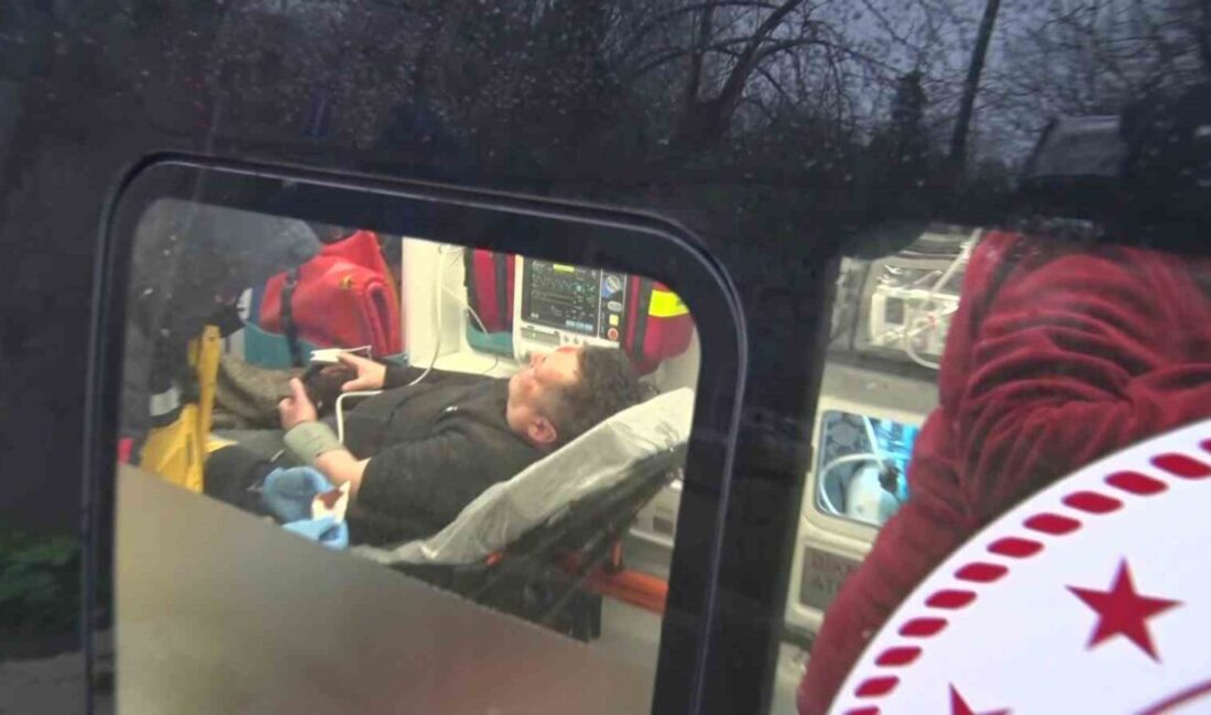 Beykoz’da bir İETT otobüsü, Göksü Mahallesi Kurabiye Sokak’ta yokuş aşağı
