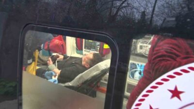 Beykoz’da bir İETT otobüsü, Göksü Mahallesi Kurabiye Sokak’ta yokuş aşağı