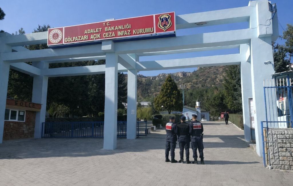 Bilecik İl Jandarma Komutanlığı ekipleri, hırsızlık suçundan aranan ve 5