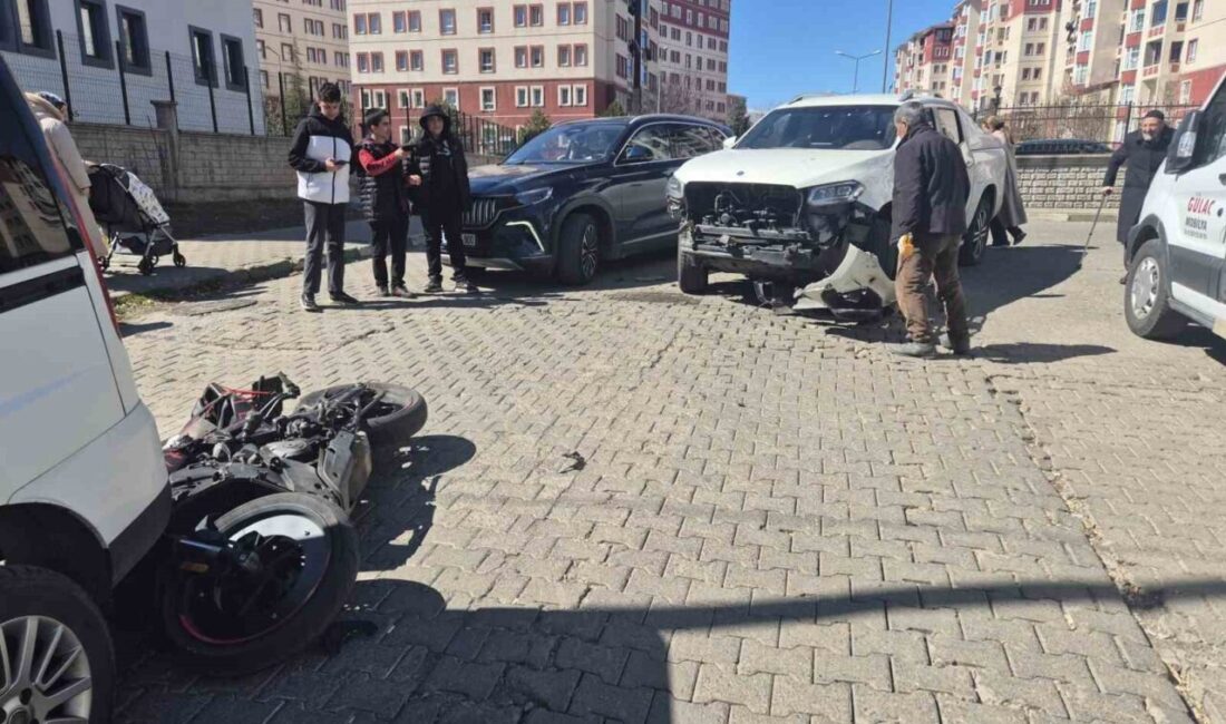 Bingöl’de bir otomobil ile bir motosikletin çarpışması sonucu meydana gelen