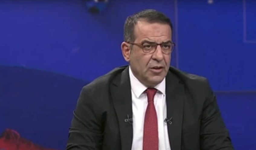 Türk futbolunun yakından tanıdığı isimlerden biri olan Bünyamin Gezer, hem