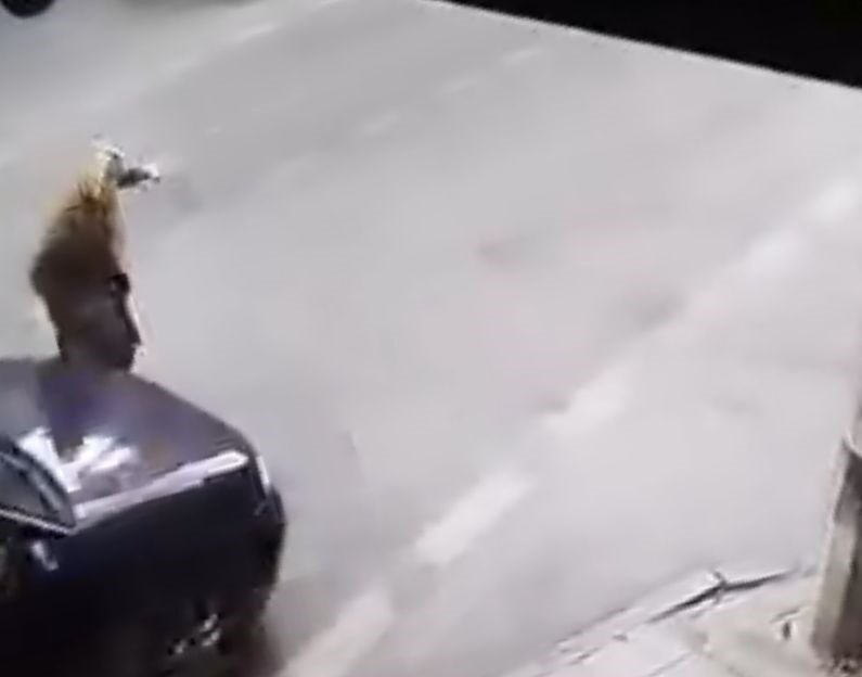 Bursa’da iddiaya göre alkollü olarak araç kullanan bir sürücü, çarptığı