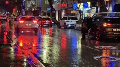 Kocaeli’nin İzmit ilçesindeki bir olayda, Erenler Mahallesi Turan Güneş Caddesi’nde