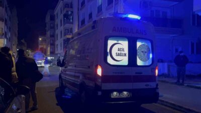 Çanakkale’de meydana gelen ev yangınında, bir kişi mahsur kaldı ancak