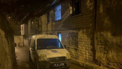 Çankırı’da İncili Çeşme Mahallesi’nde bir evde çıkan yangın sonucunda iki