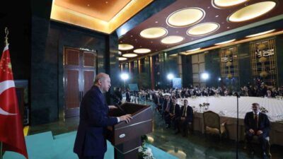 Cumhurbaşkanı Recep Tayyip Erdoğan, gazeteci ve yazarlarla iftar programında yaptığı