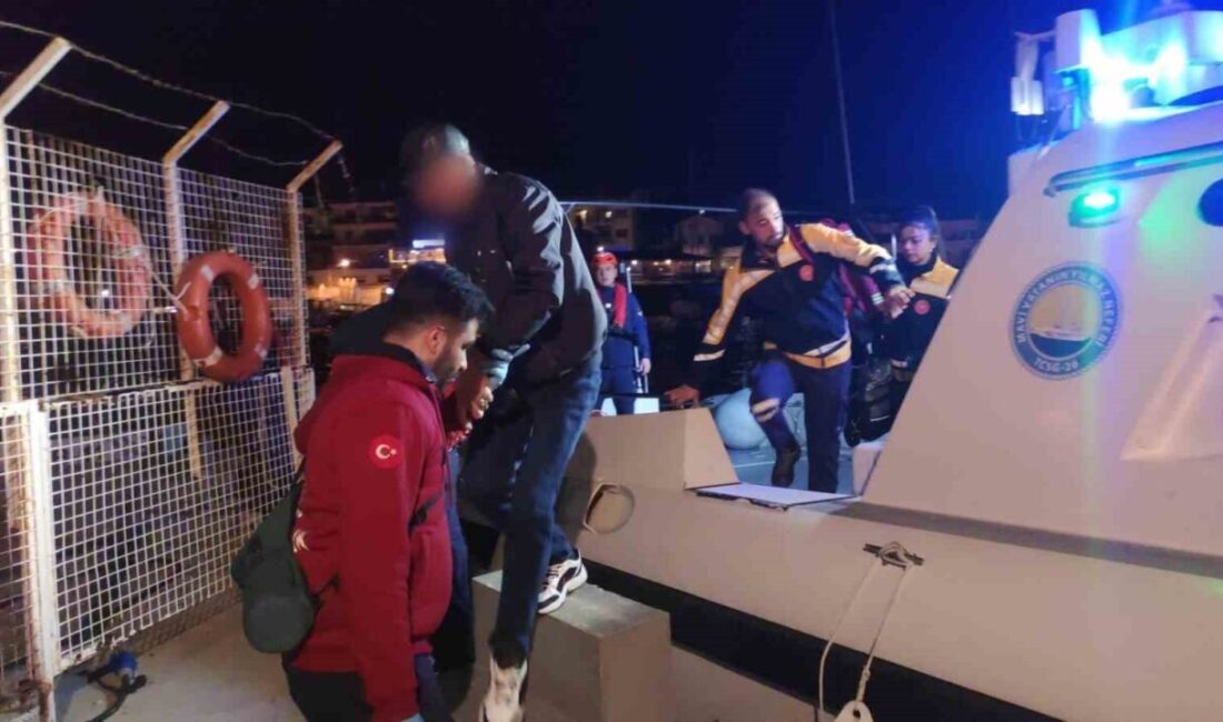 Muğla’nın Datça ilçesi açıklarında seyir halindeki ticari gemide bir yolcu