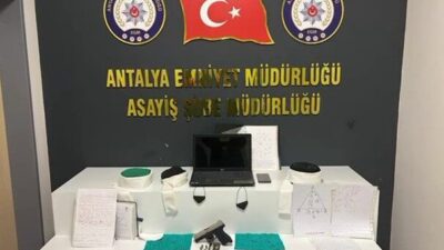 Antalya’da, vatandaşların dini duygularını suiistimal ederek maddi kazanç sağladıkları öne