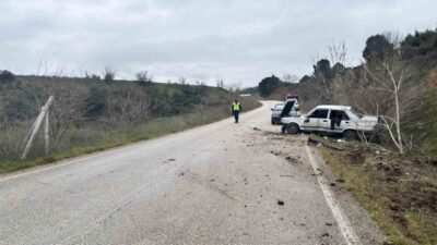 Söğüt ilçesinde meydana gelen trafik kazasında sürücü aracını kontrol edemeyerek