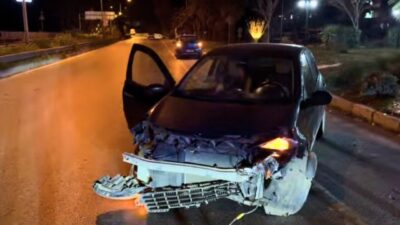 Aydın’ın Söke ilçesinde bir sürücünün direksiyon hakimiyetini kaybettiği araç, kavşak