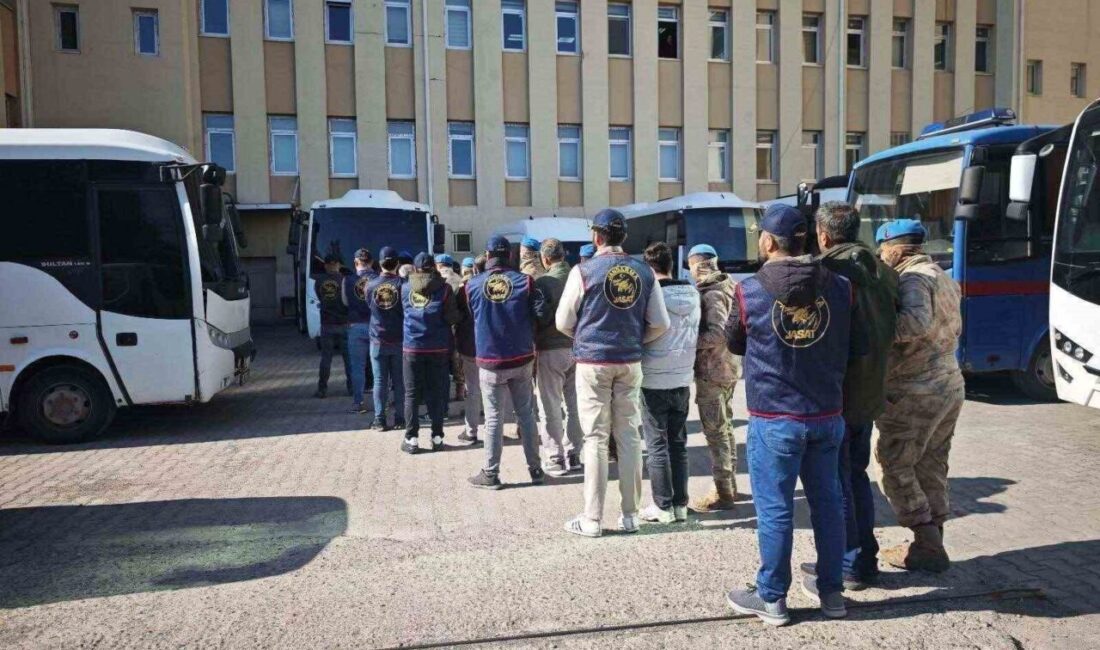 Diyarbakır’da Jandarma ekipleri tarafından gerçekleştirilen operasyonlarda, kesinleşmiş hapis cezaları bulunan