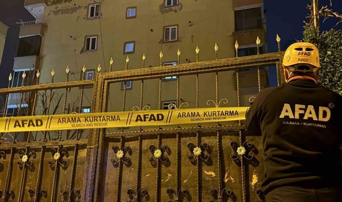 Diyarbakır’ın Bağlar ilçesinde bulunan bir binada kolonlarda ses çatlaması tespit