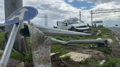 Diyarbakır’ın Bağlar ilçesinde meydana gelen trafik kazasında, öğrenci servisi ile