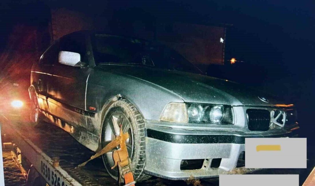 Uzunköprü ilçesinde devriye atan trafik polisleri, trafiği tehlikeye sokan alkollü