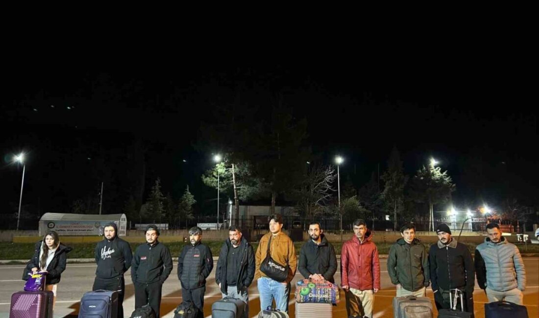 Niksar ilçesinde jandarma ekipleri tarafından gerçekleştirilen yol kontrolü sırasında, Türkiye’de